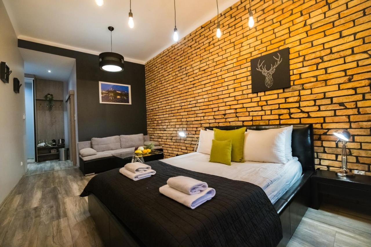 Leo Apartments Main Square Красков Екстериор снимка