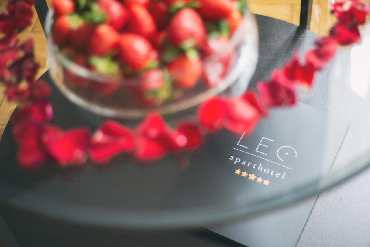 Leo Apartments Main Square Красков Екстериор снимка